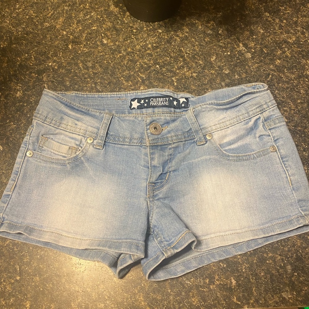 Celebrity pink jean shorts - Picture 1 of 3